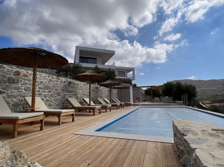 newly modern built villa for sale in Heraklion